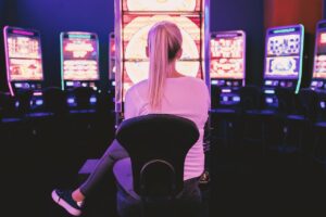 Read more about the article Nettikolikkopelit: Täydellinen Opas Ominaisuuksiin Ja Pelimekaniikkaan